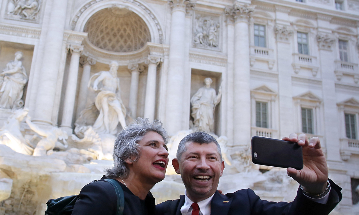 Unioni civili, le foto dei festeggiamenti Unioni civili, le foto dei festeggiamenti