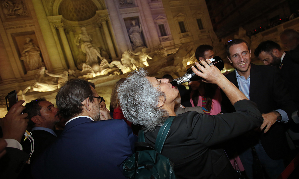 Unioni civili, le foto dei festeggiamenti Unioni civili, le foto dei festeggiamenti