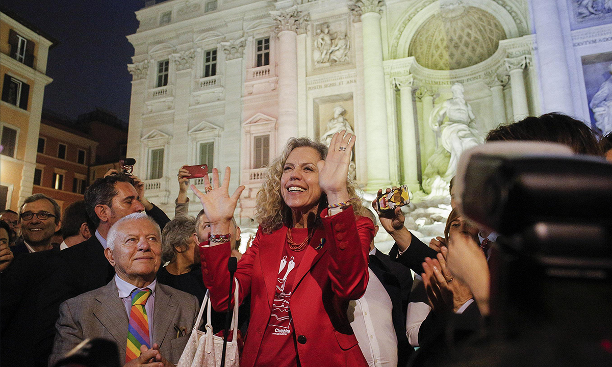 Unioni civili, le foto dei festeggiamenti Unioni civili, le foto dei festeggiamenti