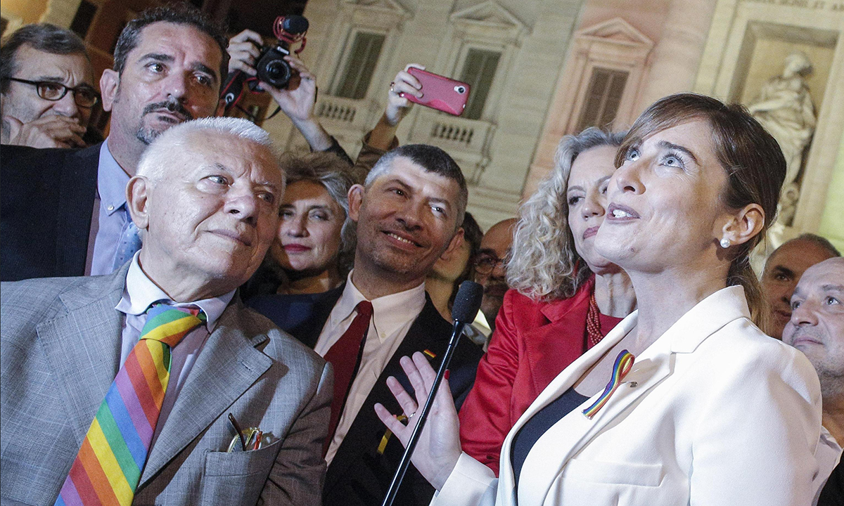 Unioni civili, le foto dei festeggiamenti Unioni civili, le foto dei festeggiamenti