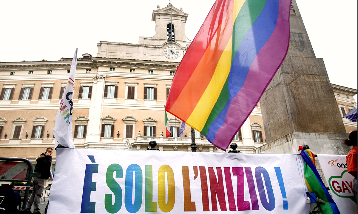 Unioni civili, le foto dei festeggiamenti Unioni civili, le foto dei festeggiamenti