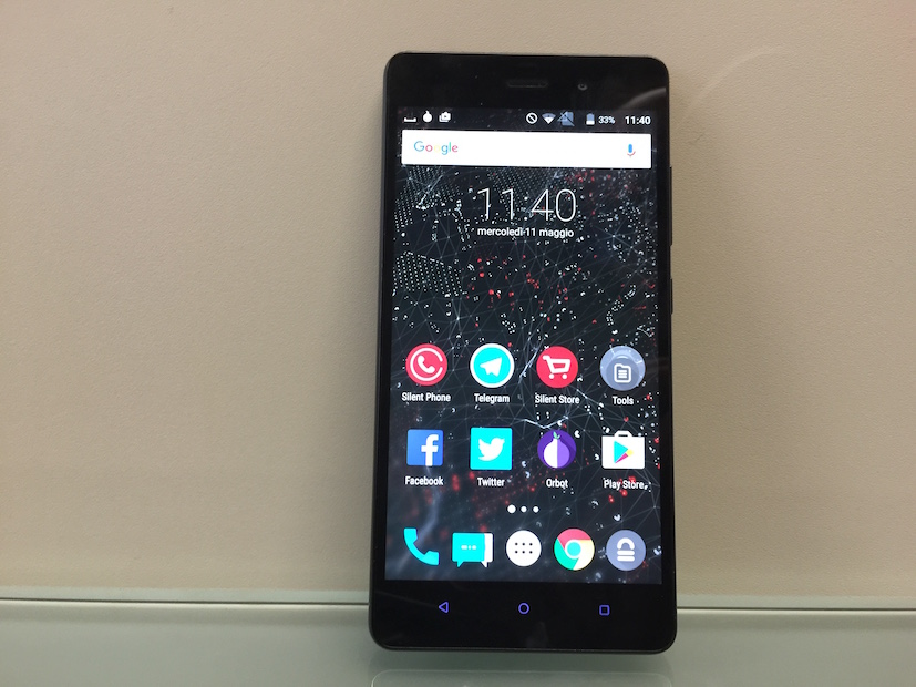 Blackphone 2: la recensione dello smartphone amico della privacy Blackphone 2: la recensione dello smartphone amico della privacy