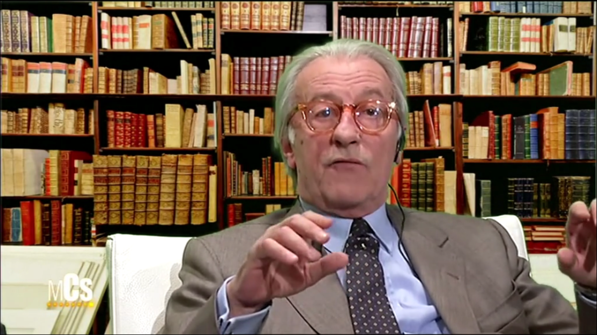 Maurizio Costanzo Show: lite con Corona, Cecchi Paone se ne va