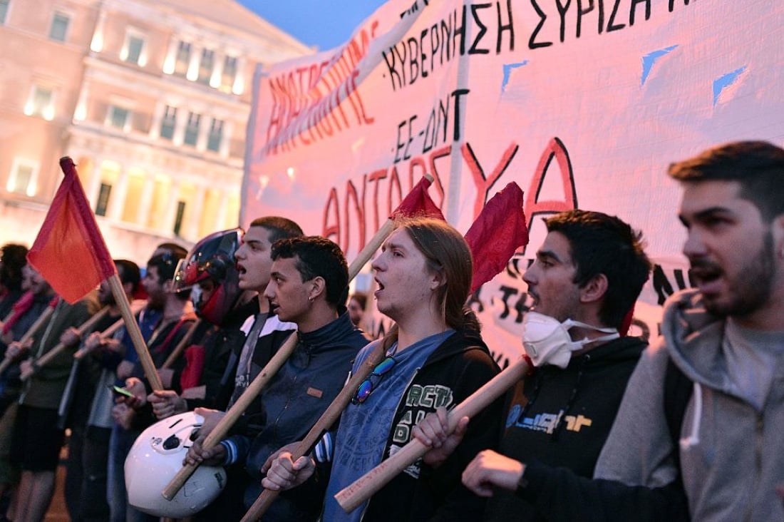 In Grecia è ancora austerity e proteste – FOTO In Grecia è ancora austerity e proteste – FOTO