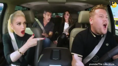 Clooney e la Roberts al karaoke di James Croden