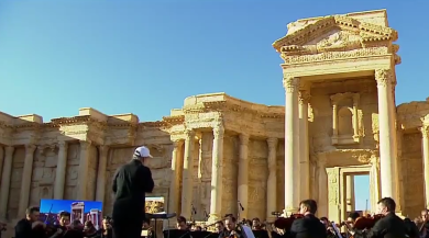 Palmira rinasce sulle note della filarmonica di San Pietroburgo – VIDEO