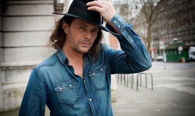 Gianluca Grignani: 20 anni di carriera in un cd