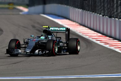 La Mercedes domina con Rosberg e… alla F1 servono nuove regole anti-noia