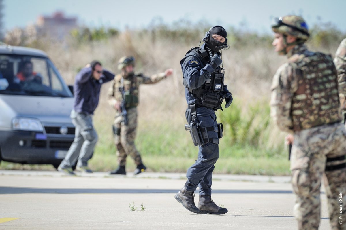 Galleria foto 'Isis, gli interrogatori degli “italiani” arrestati – FOTO e VIDEO' - foto 23