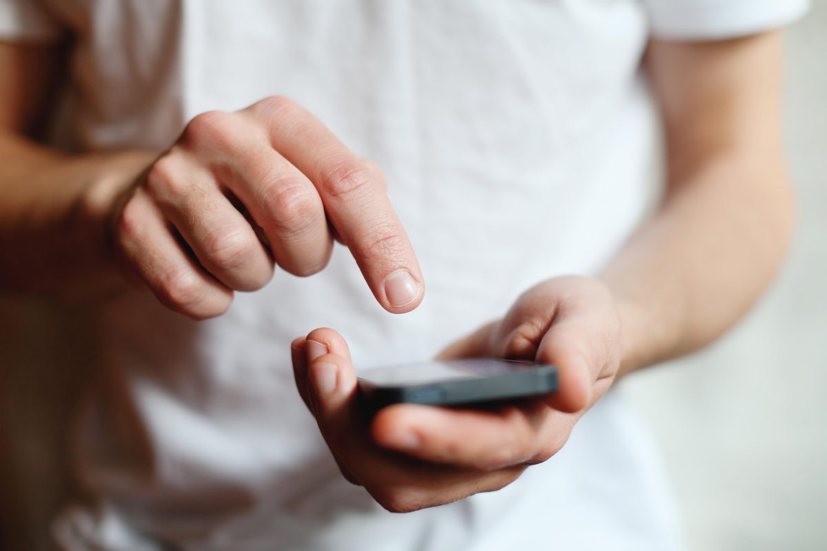 Internet, dimmi quanto “chatti”, ti dirò se sei malato Internet, dimmi quanto “chatti”, ti dirò se sei malato
