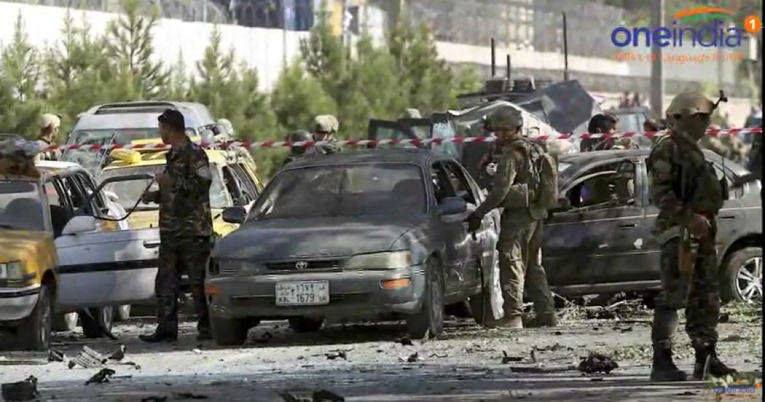 Kabul, kamikaze contro la polizia, 30 morti – Foto Kabul, kamikaze contro la polizia, 30 morti – Foto