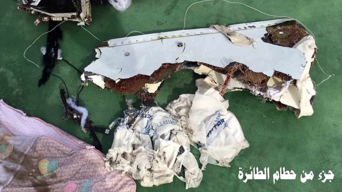 Aereo EgyptAir, confermata la presenza di fumo a bordo  – FOTO