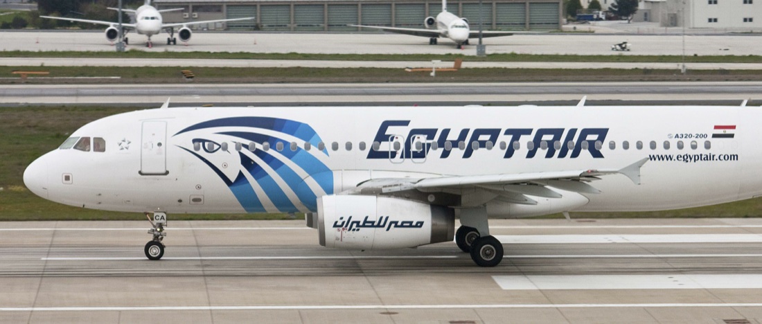 Aereo EgyptAir, confermata la presenza di fumo a bordo  – FOTO