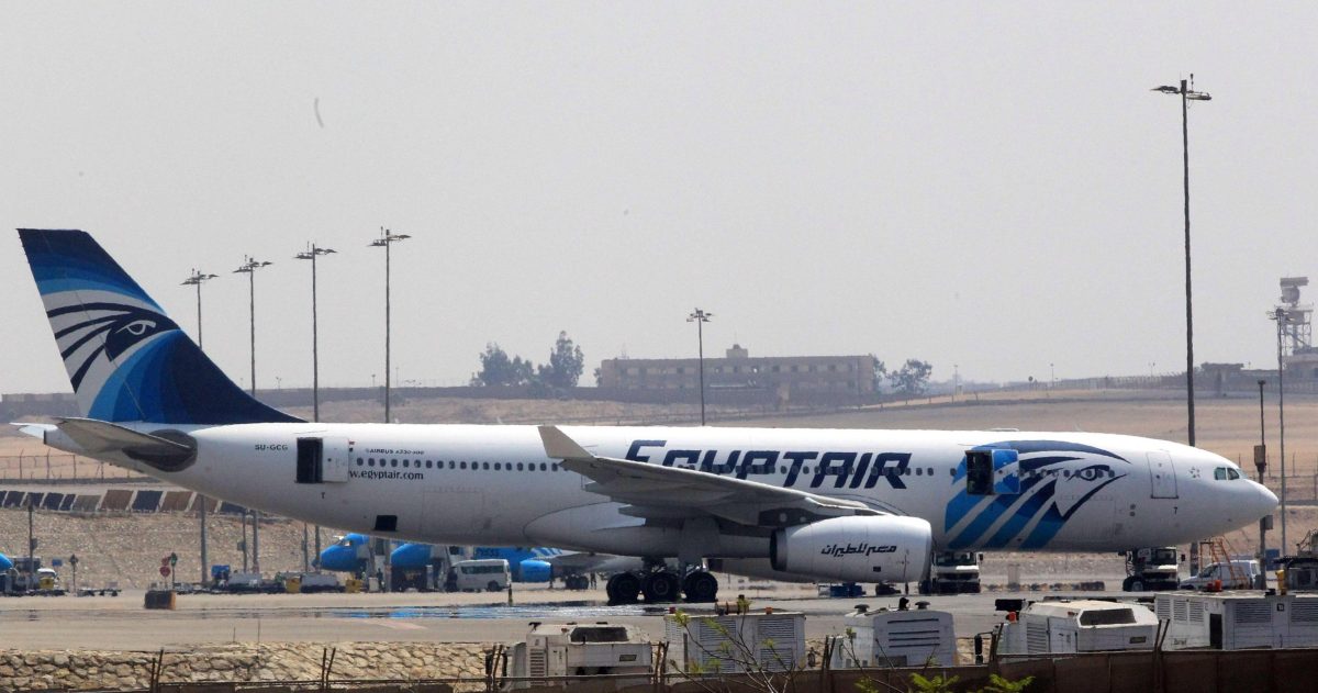 Aereo EgyptAir, confermata la presenza di fumo a bordo  – FOTO