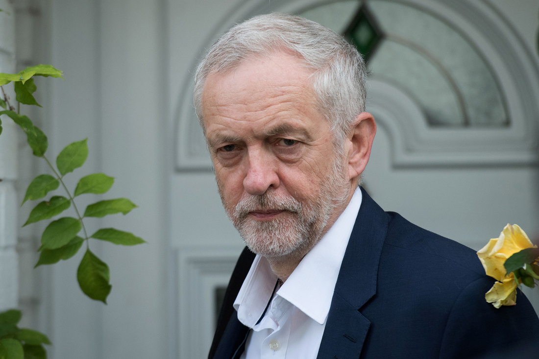 Brexit: sfiducia a Corbyn, che non molla. Laburisti in piena bufera