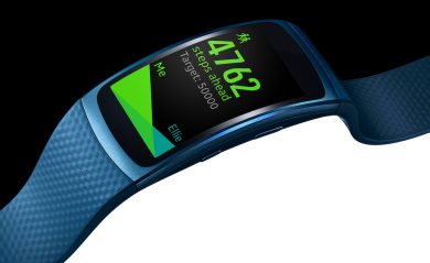Il fitness è 2.0: Samsung lancia Gear Fit2 e Gear IconX