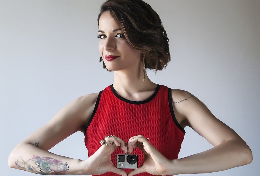 Parla con Lei: 5 cose da sapere sul nuovo dating show con Andrea Delogu