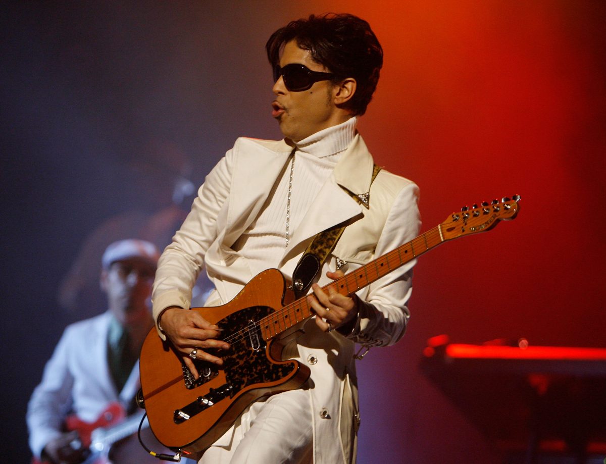 Galleria foto 'Prince: il malore in aereo poco prima della morte – Le foto del mito' - foto 2
