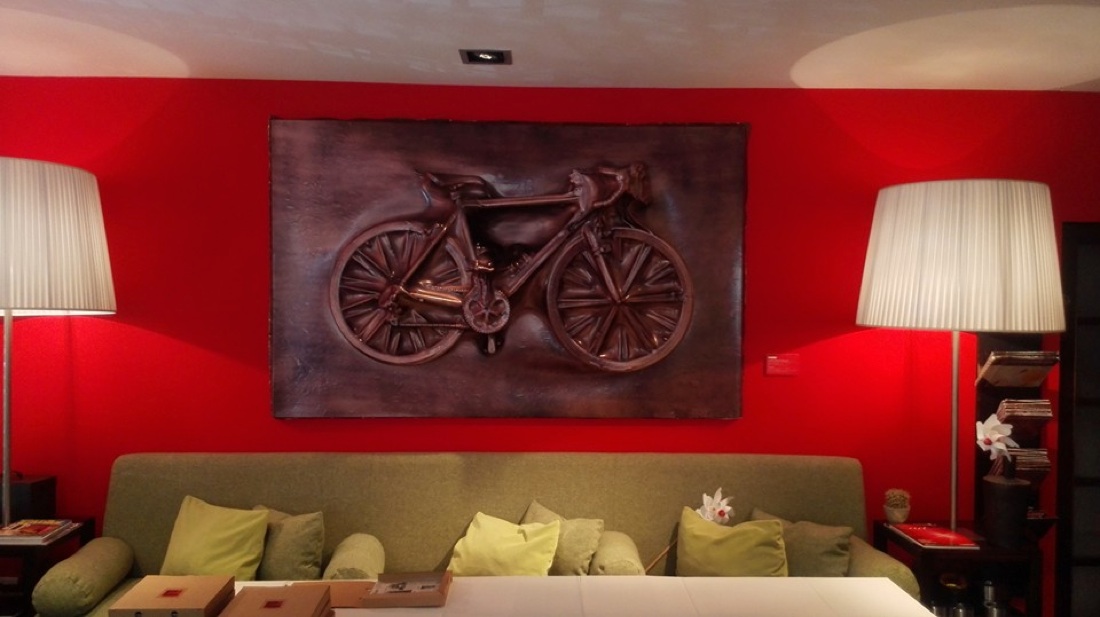 Simone D’Auria. Wow, la girandola delle energie Simone D’Auria. Wow, la girandola delle energie