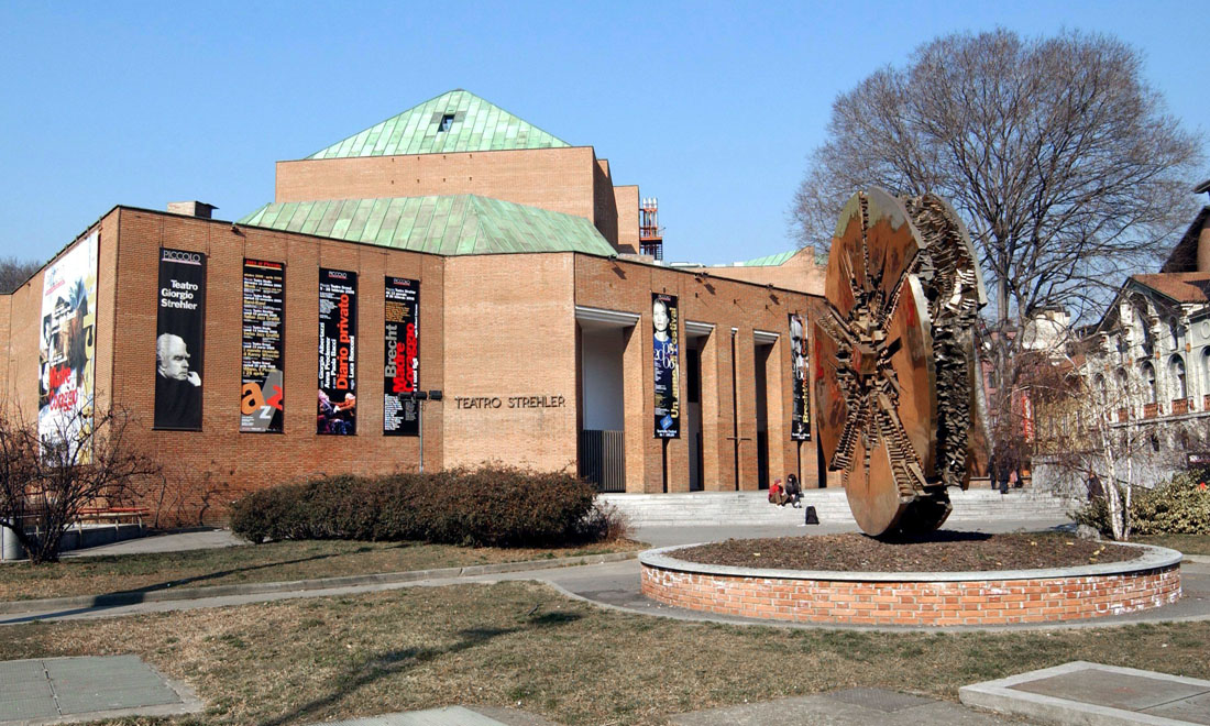 Arnaldo Pomodoro compie 90 anni: le foto delle sue sculture dorate Arnaldo Pomodoro compie 90 anni: le foto delle sue sculture dorate
