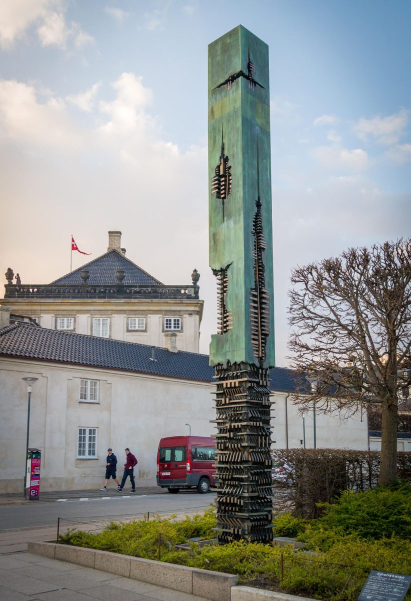 Arnaldo Pomodoro compie 90 anni: le foto delle sue sculture dorate Arnaldo Pomodoro compie 90 anni: le foto delle sue sculture dorate