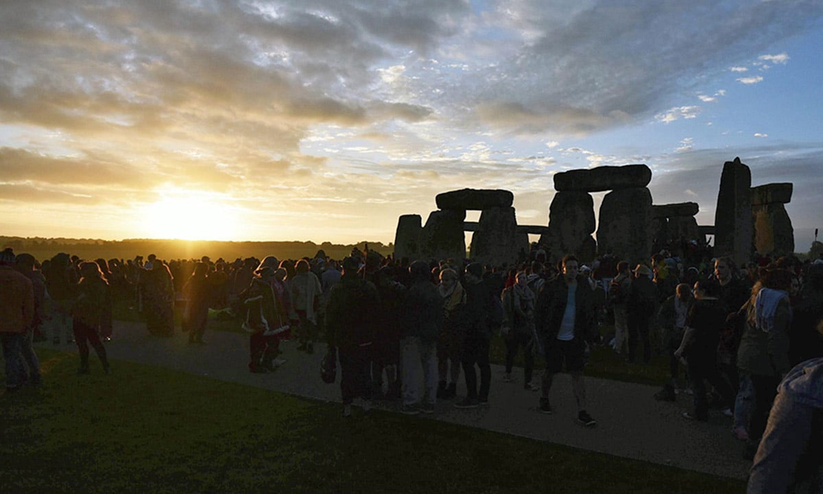 Il solstizio d’estate a Stonehenge Il solstizio d’estate a Stonehenge