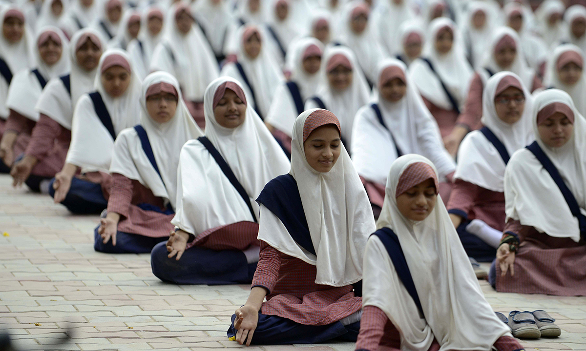 Giornata internazionale dello Yoga: le foto più belle Giornata internazionale dello Yoga: le foto più belle