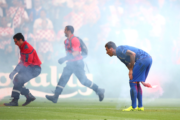 L’Uefa grazia la Croazia per la vergogna ultras: multa e divieti sui biglietti