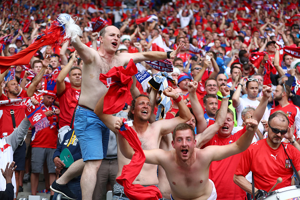 L’Uefa grazia la Croazia per la vergogna ultras: multa e divieti sui biglietti