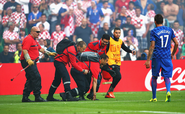 L’Uefa grazia la Croazia per la vergogna ultras: multa e divieti sui biglietti