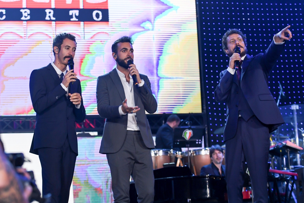 RadioItaliaLive: su Italia 1 il mega concerto presentato da Luca e Paolo