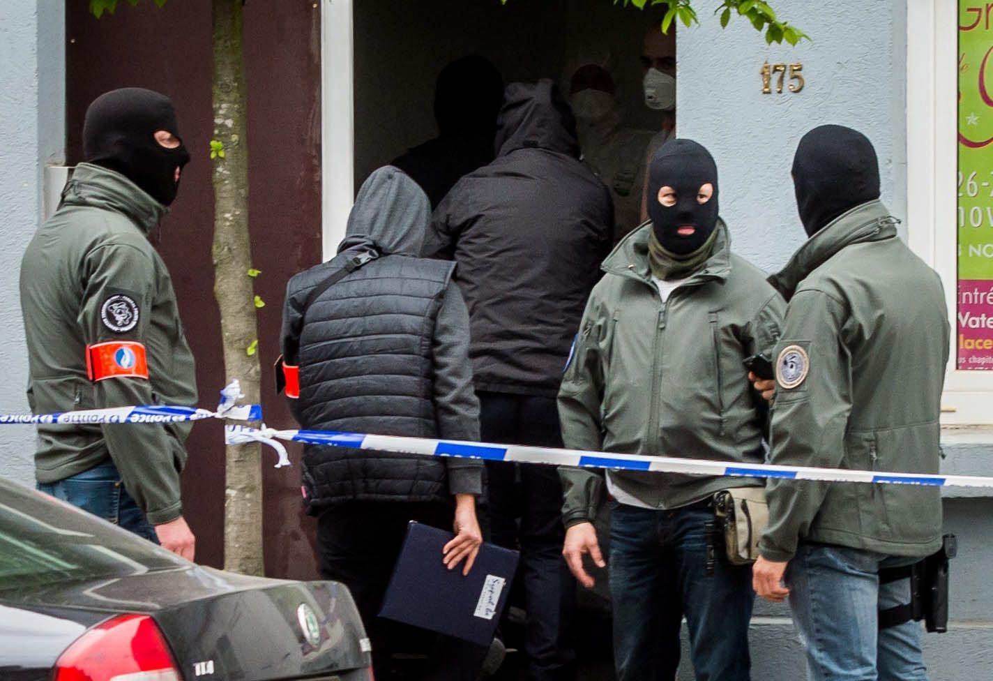 Bruxelles: arrestati terroristi Isis che volevano colpire Euro 2016