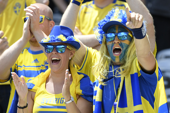 Euro 2016: Italia-Svezia, lo spettacolo dei tifosi a Tolosa Euro 2016: Italia-Svezia, lo spettacolo dei tifosi a Tolosa