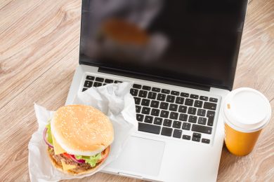 Devi prendere una decisione importante? Prima mangia!