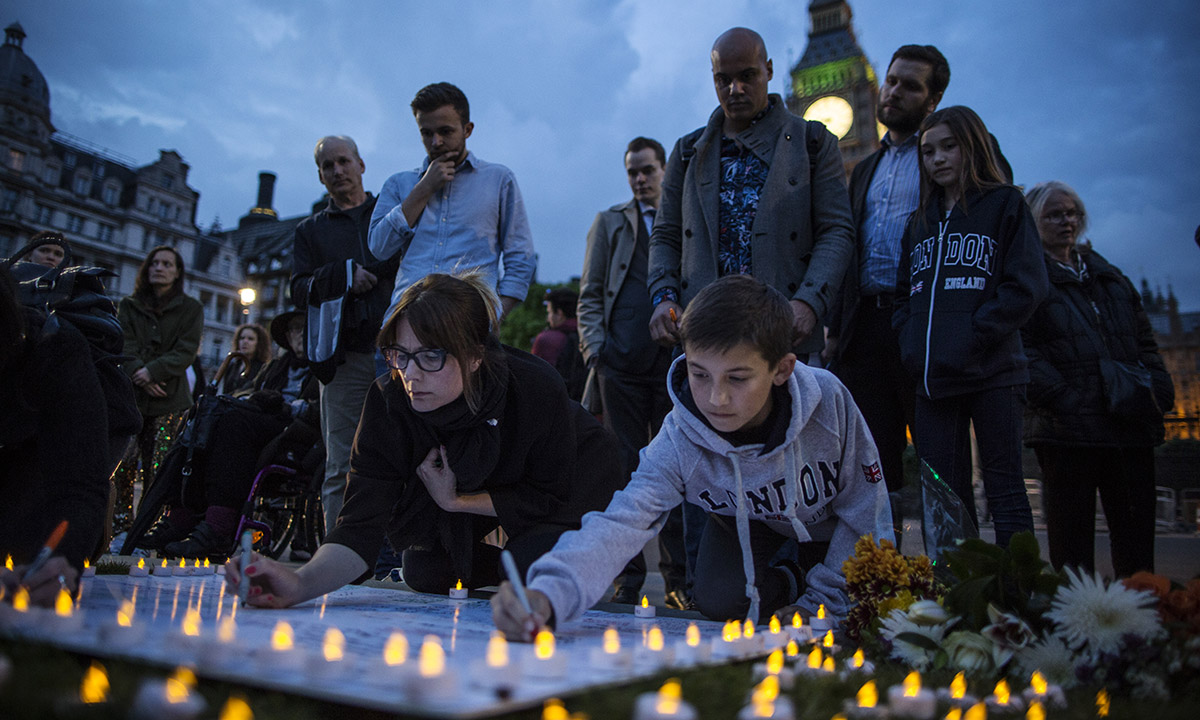 Jo Cox, l’ultimo saluto alla deputata uccisa – Foto Jo Cox, l’ultimo saluto alla deputata uccisa – Foto