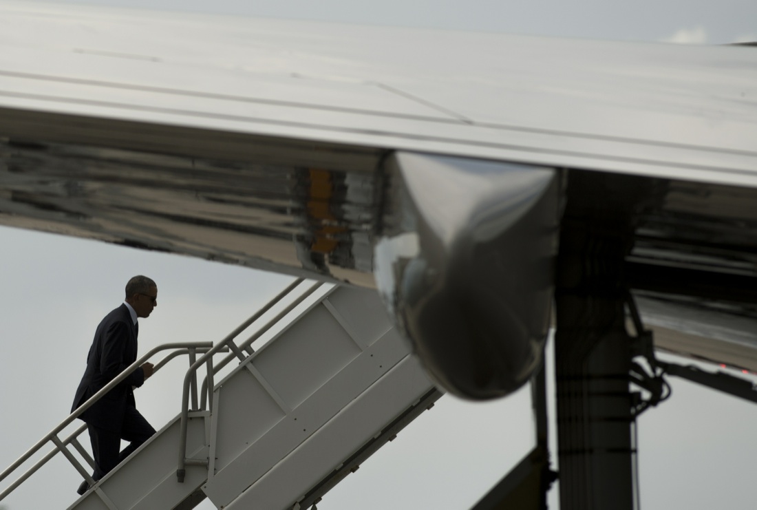 Strage di Orlando: l’abbraccio di Obama alle famiglie Strage di Orlando: l’abbraccio di Obama alle famiglie