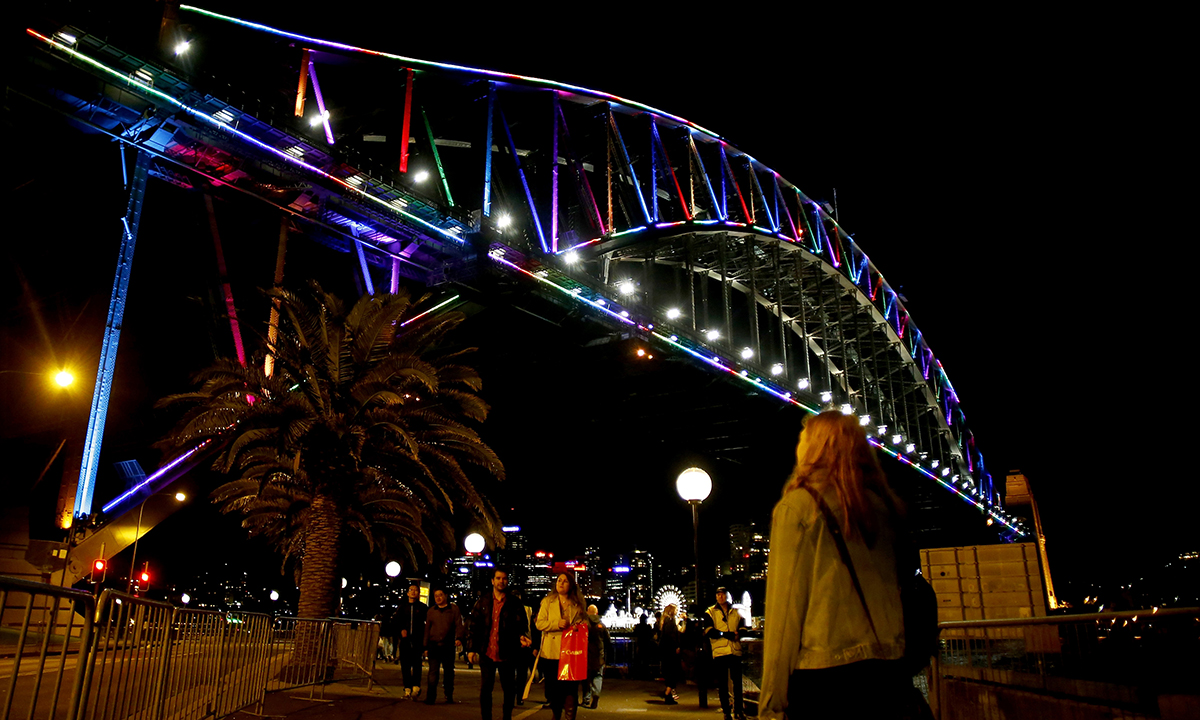 Strage di Orlando: l’abbraccio di Obama alle famiglie Strage di Orlando: l’abbraccio di Obama alle famiglie