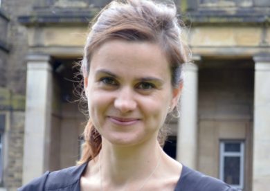 La morte di Jo Cox: si ferma la campagna referendaria in Inghilterra