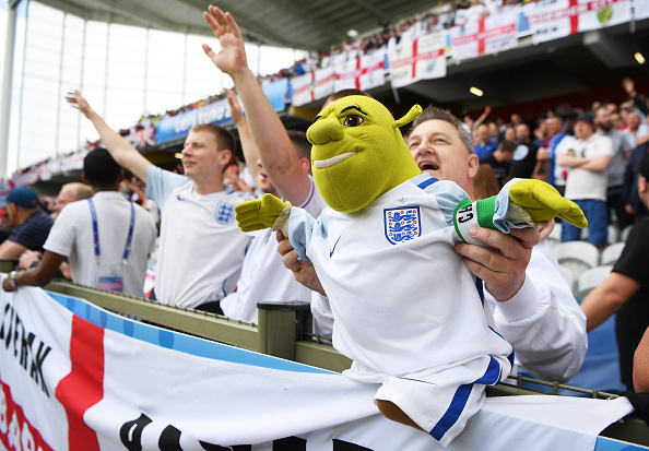 Euro 2016: Galles-Inghilterra, lo spettacolo dei tifosi – fotogallery
