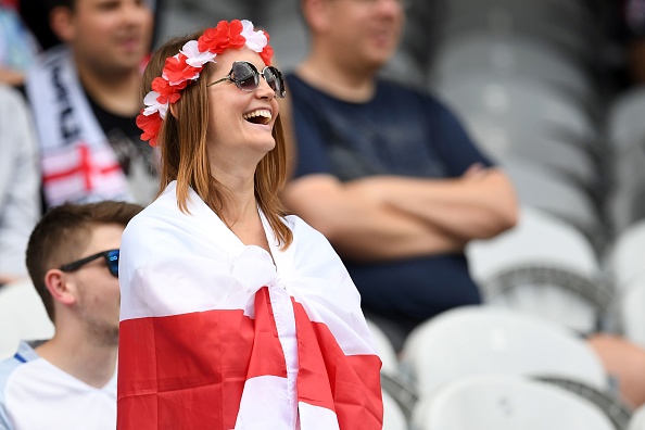 Euro 2016: Galles-Inghilterra, lo spettacolo dei tifosi – fotogallery