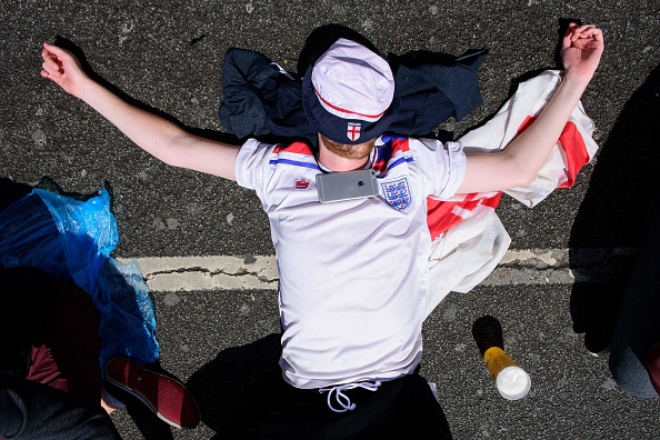 Euro 2016: Galles-Inghilterra, lo spettacolo dei tifosi – fotogallery