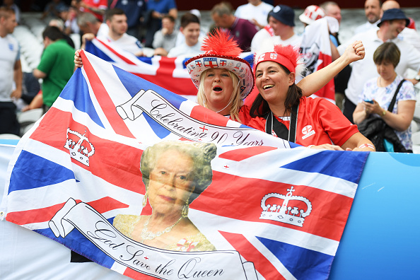 Euro 2016: Galles-Inghilterra, lo spettacolo dei tifosi – fotogallery