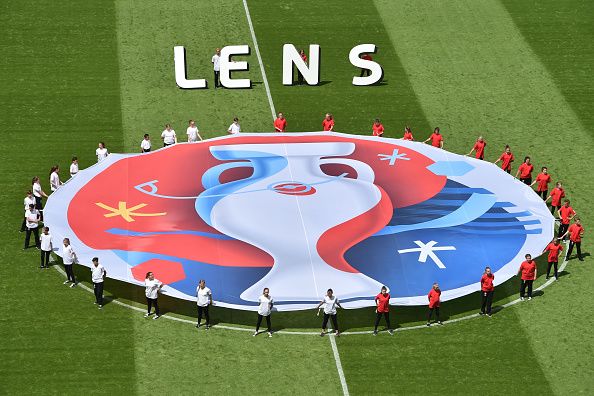 Euro 2016: Galles-Inghilterra, lo spettacolo dei tifosi – fotogallery