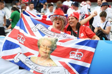 Euro 2016: Galles-Inghilterra, lo spettacolo dei tifosi – fotogallery