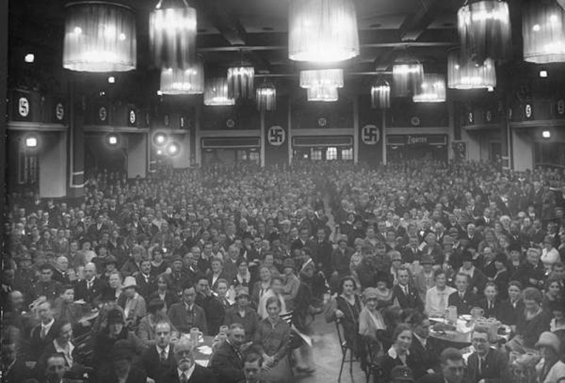 Hitler, Il “Mein Kampf” e gli anni di Weimar (1918-1933) – Foto Hitler, Il “Mein Kampf” e gli anni di Weimar (1918-1933) – Foto