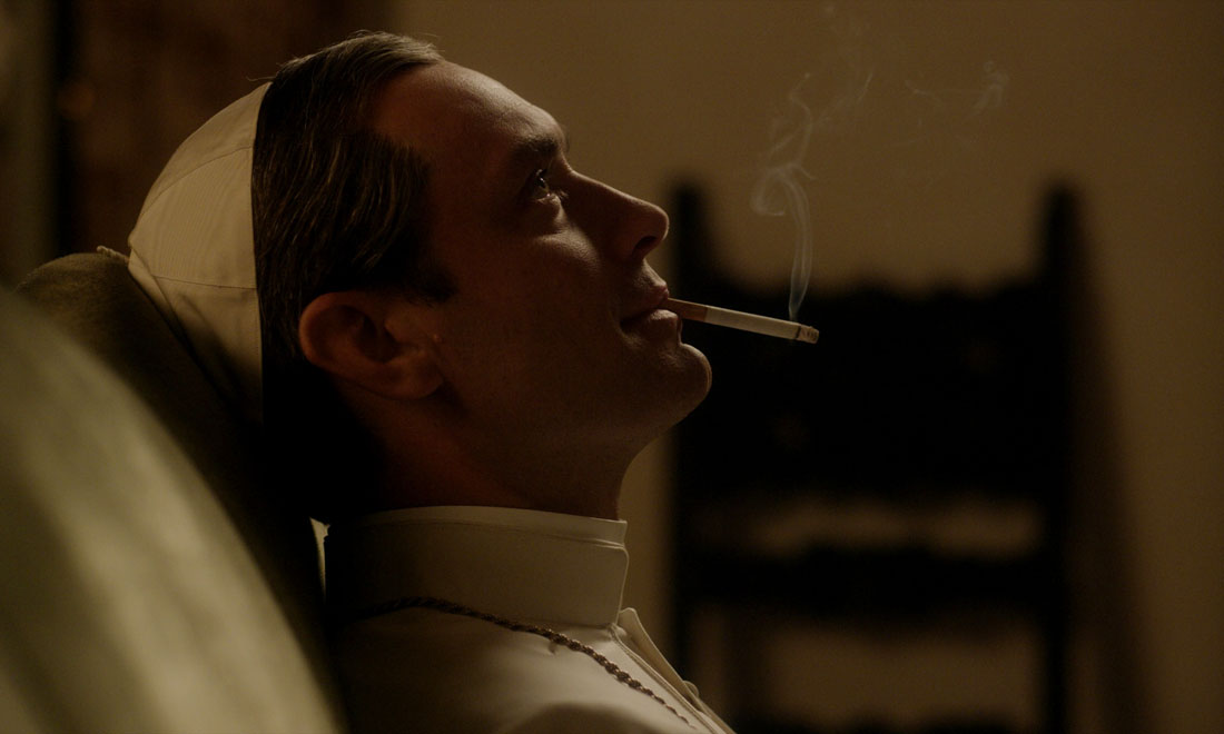 The Young Pope, la serie tv di Paolo Sorrentino: prime immagini e teaser trailer