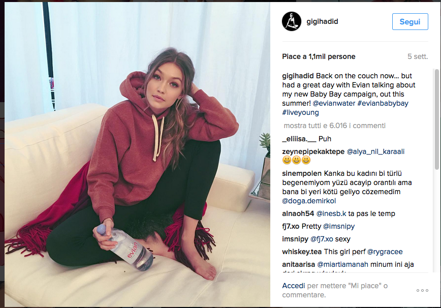 Versace, sotto accusa la nuova campagna con Gigi Hadid Versace, sotto accusa la nuova campagna con Gigi Hadid