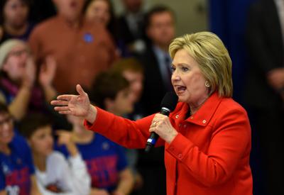 Usa 2016, Hillary Clinton: “Ora voglio il sostegno di Sanders contro Trump” Usa 2016, Hillary Clinton: “Ora voglio il sostegno di Sanders contro Trump”