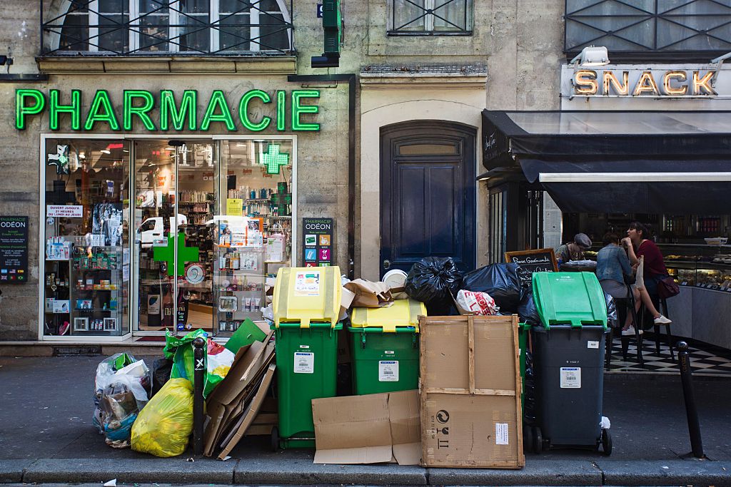 Scontri a Parigi durante la manifestazione contro la riforma del lavoro Scontri a Parigi durante la manifestazione contro la riforma del lavoro