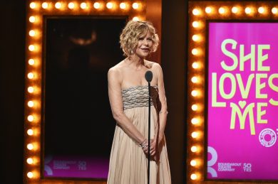 Meg Ryan irriconoscibile a causa della chirurgia plastica